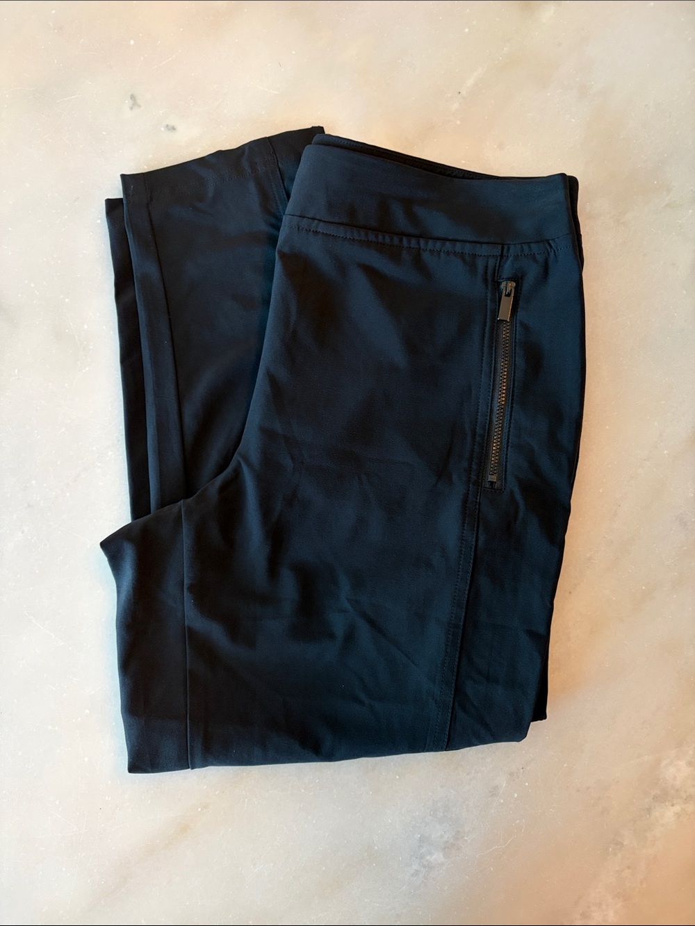 NWOT Chico's Zenergy Black Cropped Ankle Pants with Zip Details SIZE .5